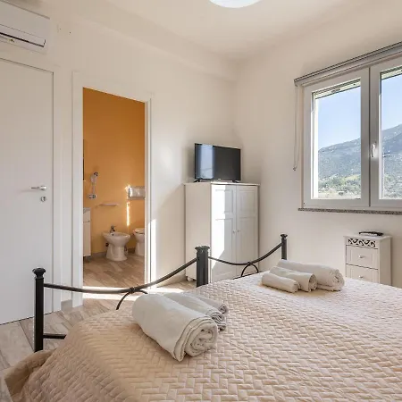 Chiara Solanas Apartment *