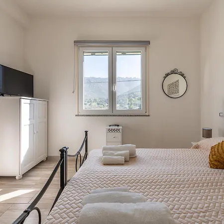Chiara Solanas Apartment *