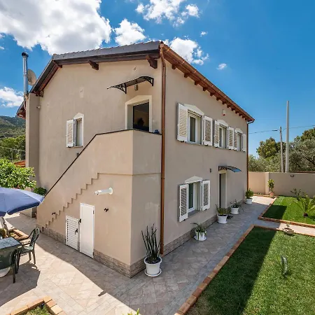 Apartmán Chiara Solanas *